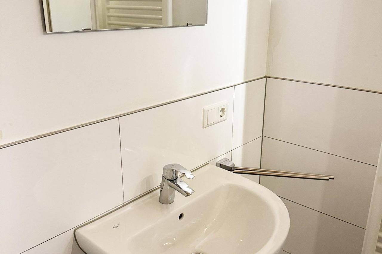 One Room Apartment In Bergisch Gladbach Esterno foto